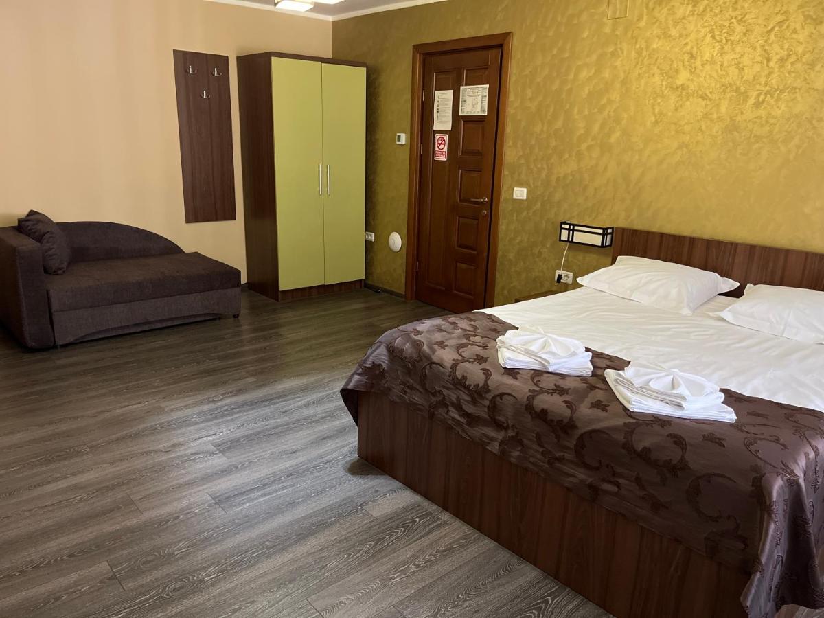 Bed and Breakfast Castelul De Smarald Pangaracior Екстер'єр фото